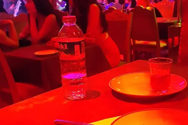 Manilya Night Club - Resim 4