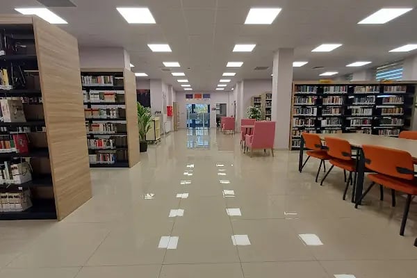 Sezai Karakoç Kütüphanesi - Resim 1