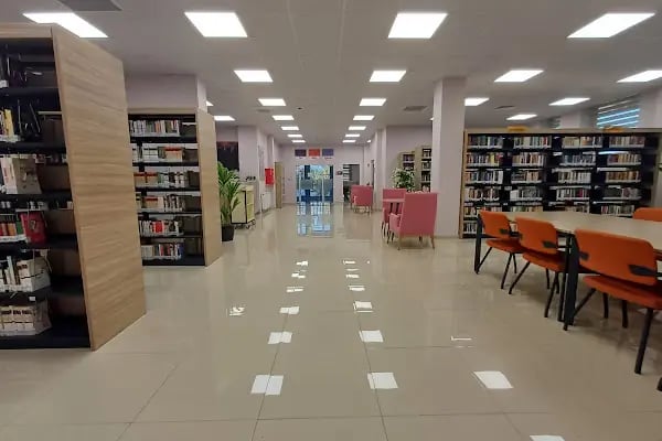 Sezai Karakoç Kütüphanesi - Resim 20