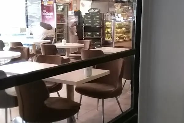 Metro Restaurant - Resim 16