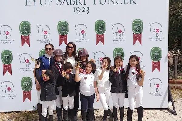 Menderes Atlı Spor Kulübü - Resim 13