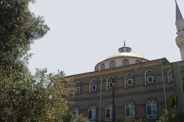 Cumhuriyet Camii - Resim 3