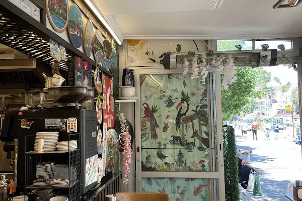 Burgazada Ergün Pastanesi - Resim 16