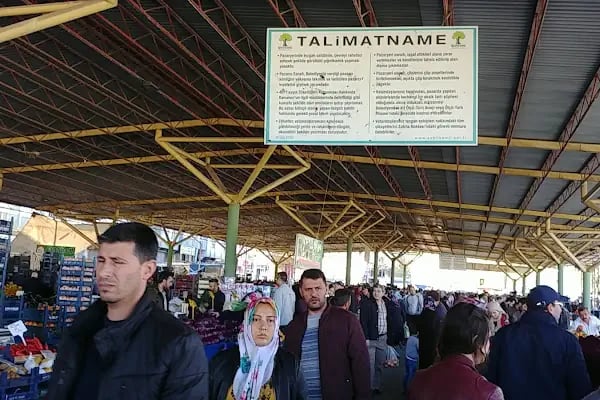Uzay Çatılı Pazar Alanı - Resim 15