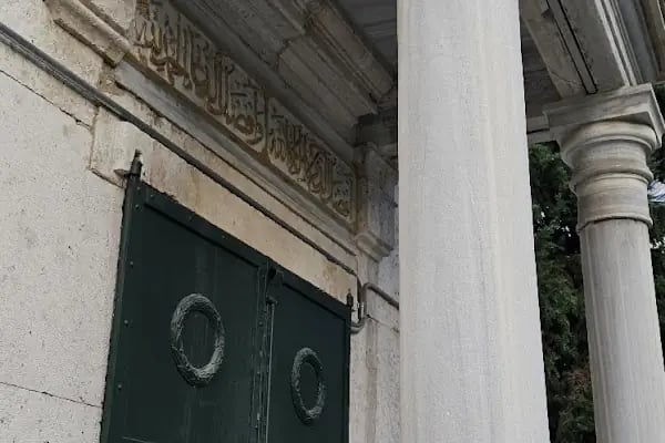 Mustafa Reşid Paşa Türbesi - Resim 18