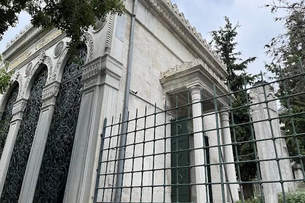 Mustafa Reşid Paşa Türbesi - Resim 11