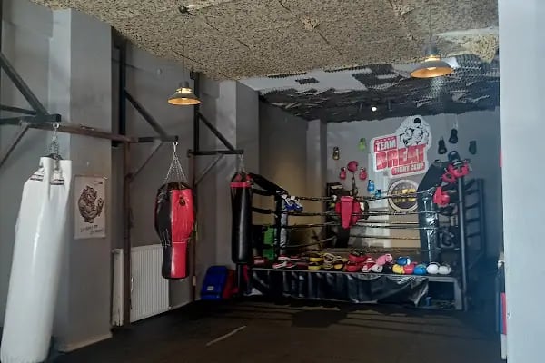 Breath FC İzmit Muay Thai - Kickboks - Crossfit Spor Salonu - Resim 3