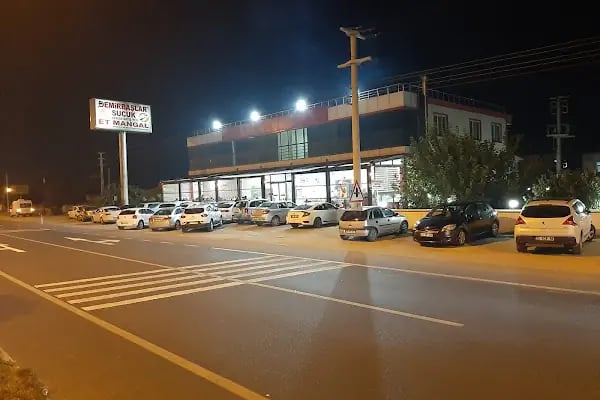Demirbaşlar Sucuk Et Mangal - Resim 8