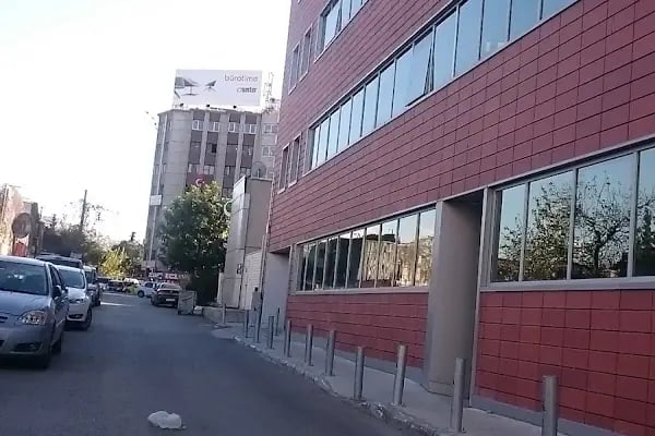 İzmir Büyükşehir Belediyesi Hizmet Binası - Resim 1