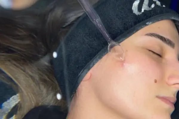Aris Ezgi Doğan Güneşli VIP Güzellik Merkezi - Resim 6