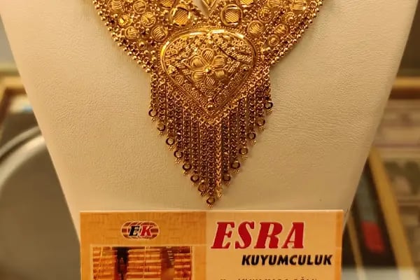 ESRA KUYUMCULUK - Resim 13