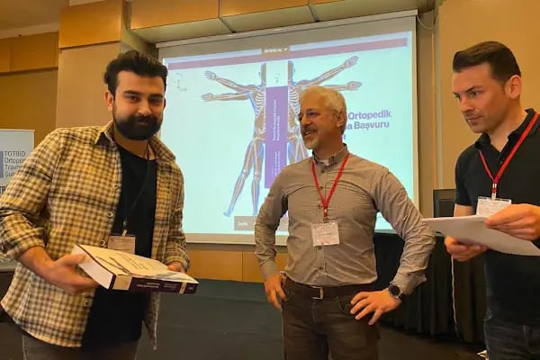 Prof. Dr. Bülent Dağlar Ortopedi ve Travmatoloji Uzmanı - Resim 17