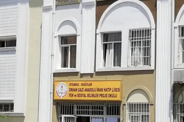 Bağcılar Orhan Gazi Anadolu İmam Hatip Lisesi - Resim 2