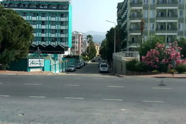 Alanis Hotel - Resim 1