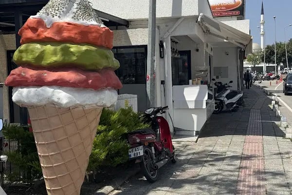 Bi'fırın Kadikalesi Pastane Turgutreis - Resim 5