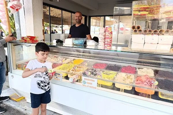 Bi'fırın Kadikalesi Pastane Turgutreis - Resim 4