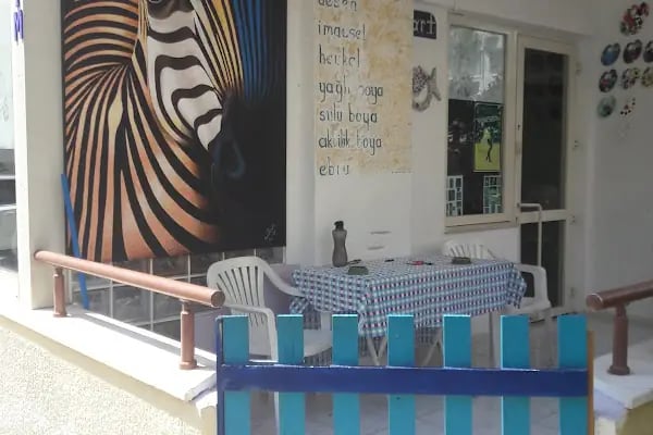 Ünsal Güzel Sanatlar Atölyesi - Resim 1