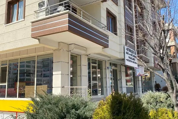 Aydınlıkevler Diş Polikliniği - Resim 20