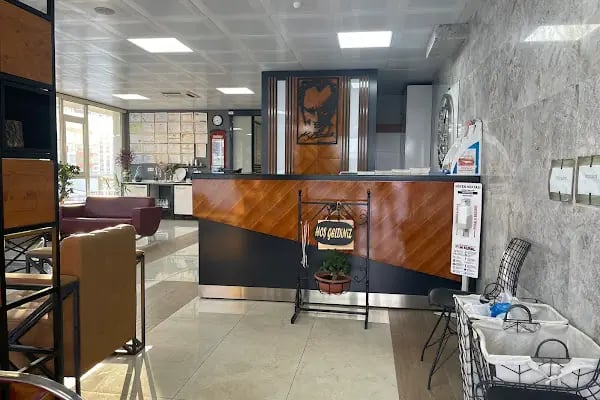 Aydınlıkevler Diş Polikliniği - Resim 5