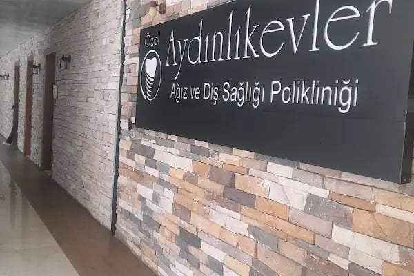 Aydınlıkevler Diş Polikliniği - Resim 16