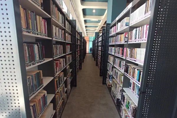 T.C. Kültür ve Turizm Bakanlığı Çayırova İlçe Halk Kütüphanesi - Resim 1
