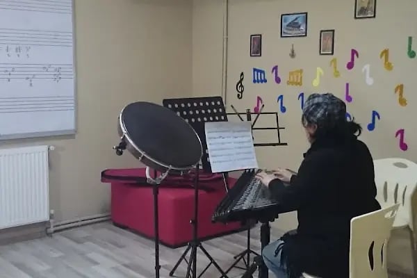 Bizbize Müzik Eğitim Merkezi - Resim 4