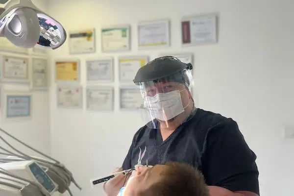 Dent Bahçeşehir Diş Kliniği - Resim 16