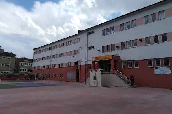 Balıkesir Karesi Atatürk Mesleki ve Teknik Anadolu lisesi - Resim 1