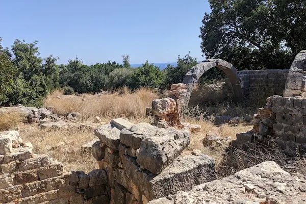 Zeus Tapınağı ve Kilise - Resim 6