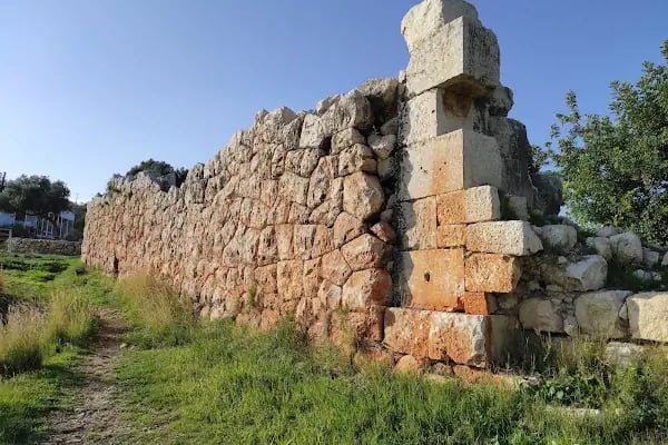 Zeus Tapınağı ve Kilise - Resim 3