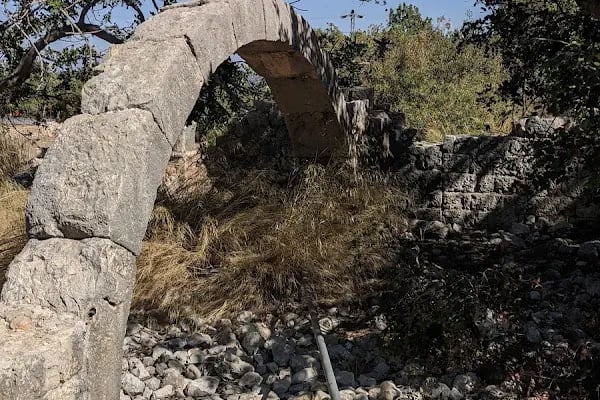Zeus Tapınağı ve Kilise - Resim 17