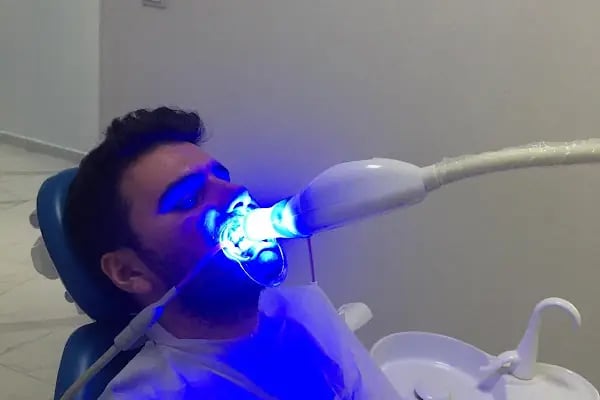 Ahsen Ağız ve Diş Sağlığı Polikliniği - Resim 14