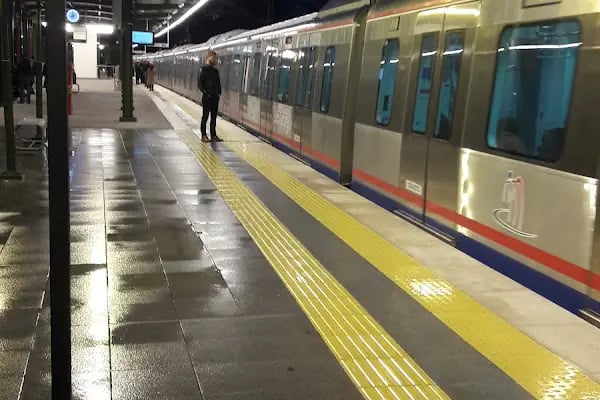 Suadiye Tren İstasyonu - Resim 19