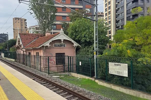 Suadiye Tren İstasyonu - Resim 17