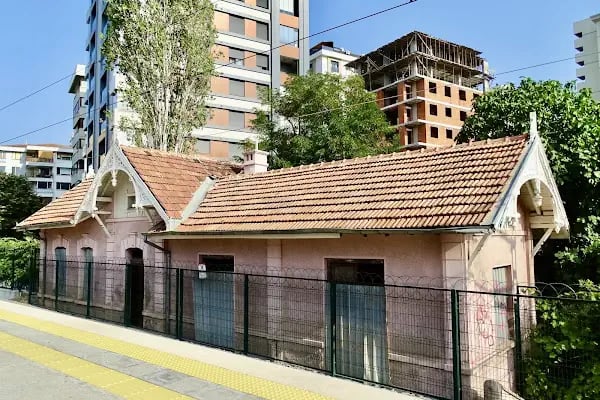 Suadiye Tren İstasyonu - Resim 3