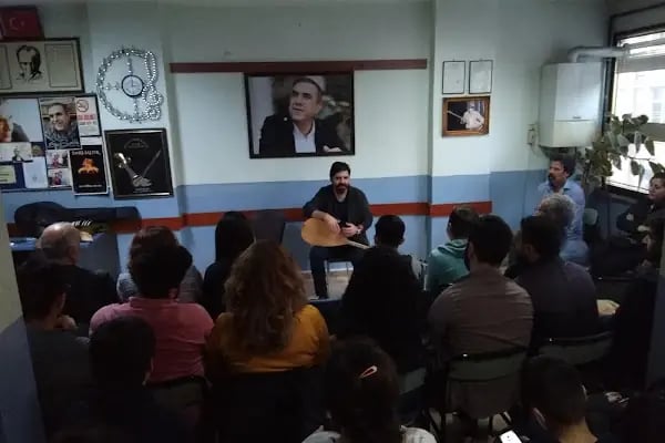 Arif Sağ Müzik Evi - Resim 2