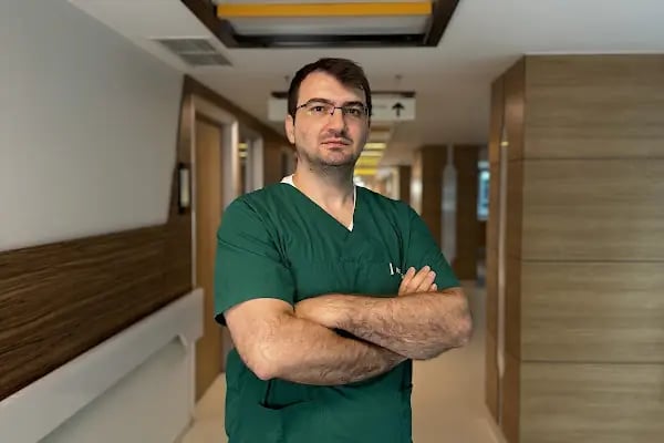 Op. Dr. Serdar Turgut | Ortopedi ve Travmatoloji Uzmanı - Resim 2