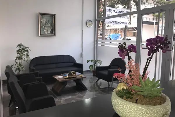 Özel Ayna Ağız ve Diş Sağlığı Polikliniği - Resim 2