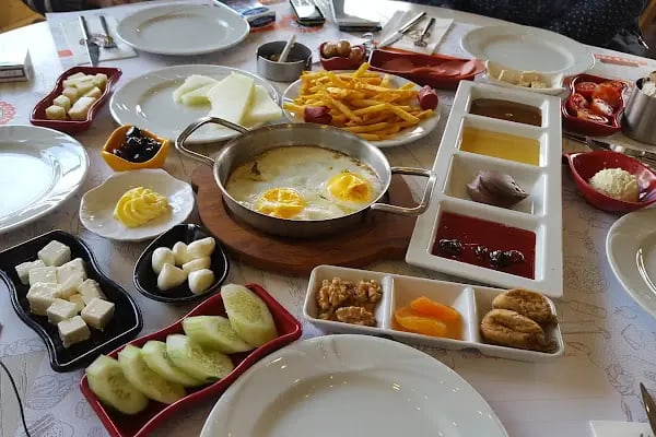 Uluçınar Ekmek ve Unlu Mamülleri - Resim 3