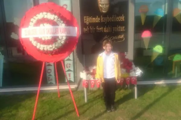 Uğur Okulları Narlıdere Kampüsü - Resim 18