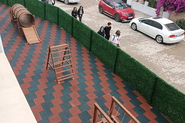 Uğur Okulları Narlıdere Kampüsü - Resim 9