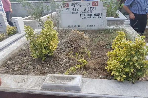 Haraççı Asri Mezarlığı - Resim 3