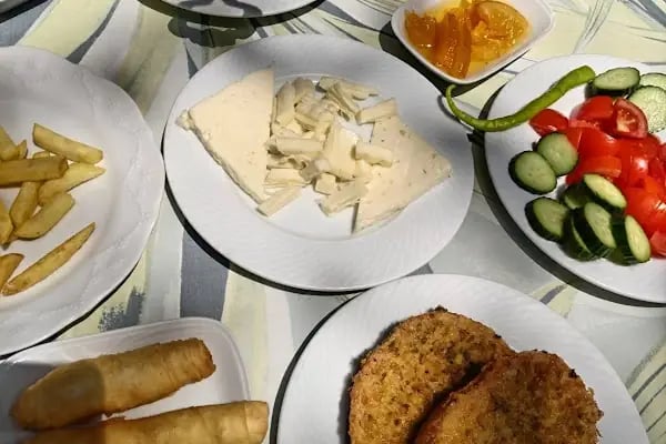 Ihlamuraltı Cafe - Resim 8