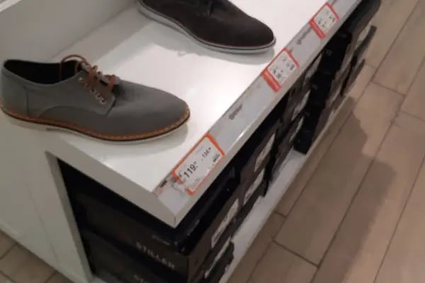FLO Bursa İnegöl AVM Mağazası - Resim 13
