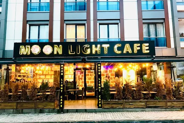 Moon light cafe - Resim 1