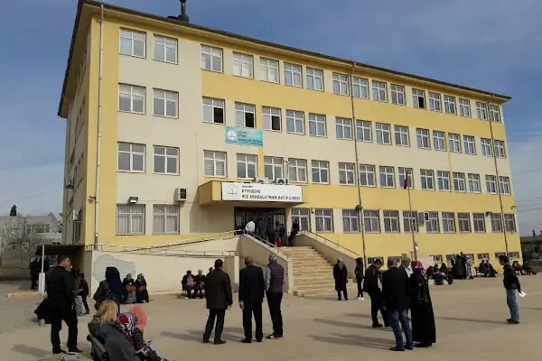 Eyyübiye Kız Anadolu İmam Hatip Lisesi - Resim 3
