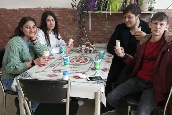 Meşhur Adıyaman Çiğköftecisi Ömer Aybak Ve Pekşen Şalgam Evi - Resim 15