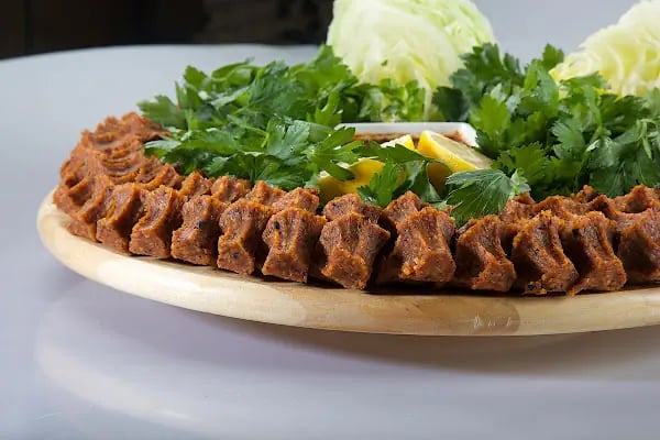Meşhur Adıyaman Çiğköftecisi Ömer Aybak Ve Pekşen Şalgam Evi - Resim 2