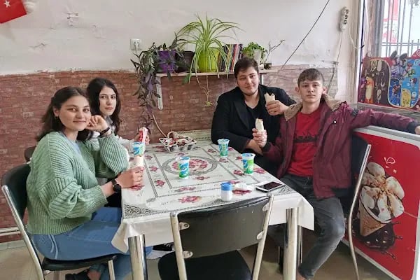 Meşhur Adıyaman Çiğköftecisi Ömer Aybak Ve Pekşen Şalgam Evi - Resim 8