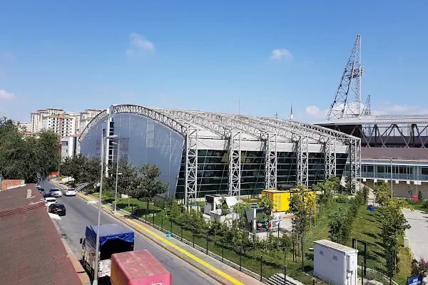 Esenler Kapalı Yüzme Havuzu - Resim 5